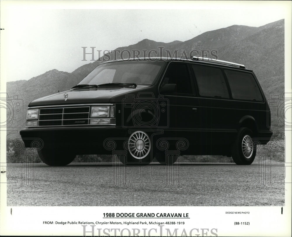 1988 Press Photo 1988 Dodge Grand Caravan Le - cvb04673-Historic Images