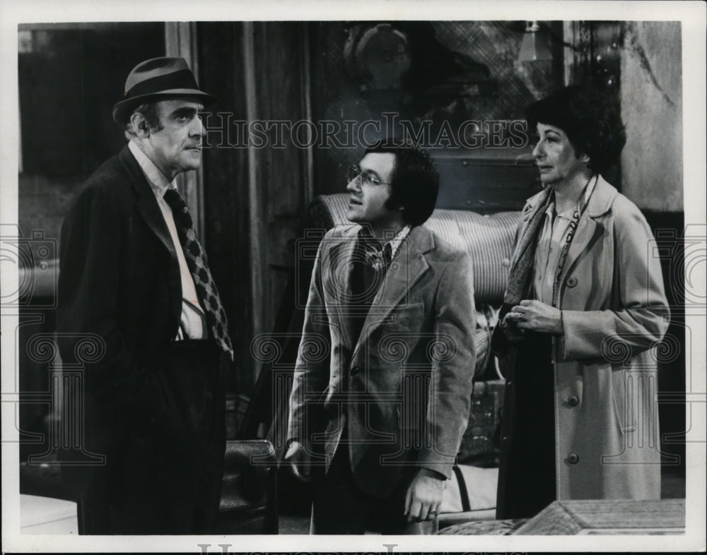 1977, Abe Vigoda, Florence Stanley & Barry Godron in Fish - cvb05012 - Historic Images