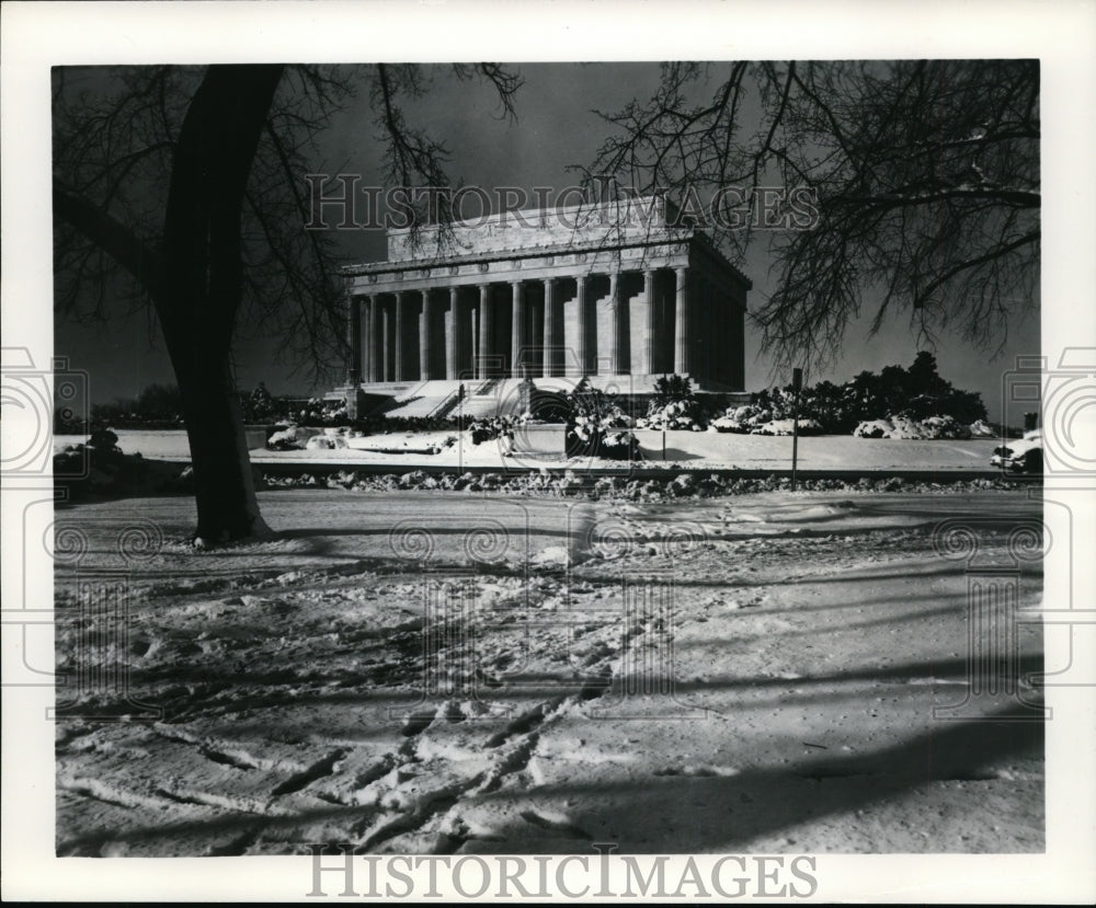 Press Photo, The Lincoln Memorial, Washington D.C. - cvb05111 - Historic Images