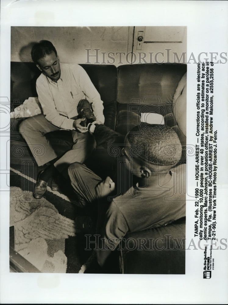 1990 Press Photo House Arrest. - cvb05431 - Historic Images