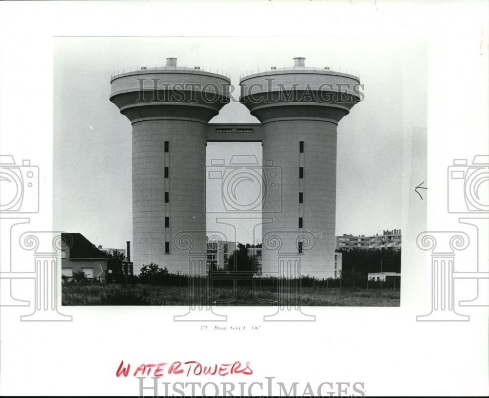 1989 Press Photo Water Towers. - cvb05603 - Historic Images