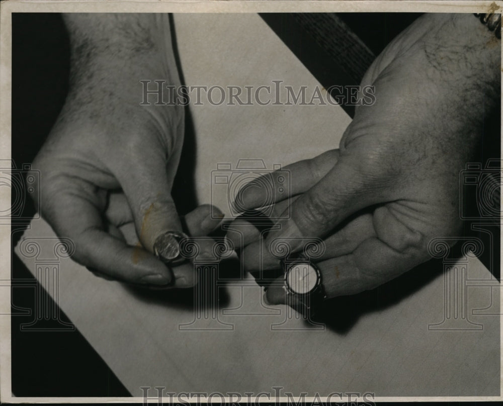 1954 Press Photo Ring and watch of Miss Susan Hayes, Sheppard murder case, Ohio. - Historic Images