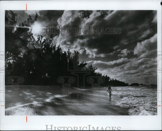 1983 Press Photo Club Med, Paradise Island, Bahamas. - cvb06065 - Historic Images