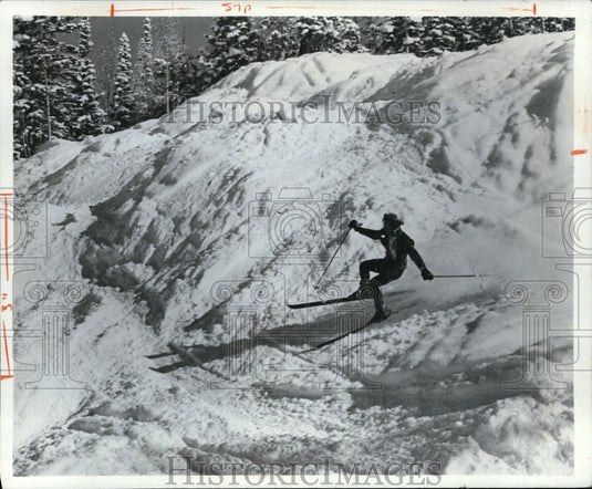 1978 Press Photo Skying. - cvb06203 - Historic Images