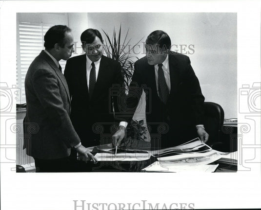 1992 Press Photo Alex Machaskee. - cvb06230 - Historic Images