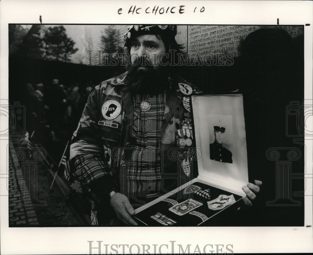 1988, Vietnam War Memorial. - cvb06302 - Historic Images