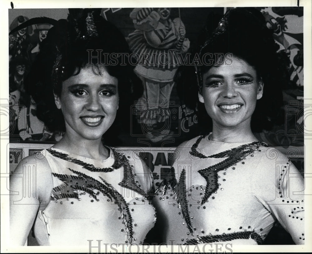 1986 Press Photo The Franconi duo preforming at the circus. - cvb06330 - Historic Images