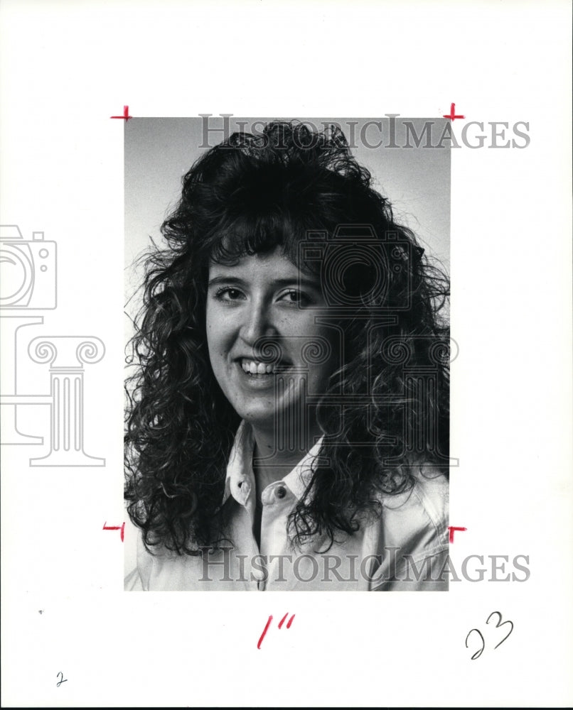 1990 Press Photo New Employee Tricia Henry. - cvb06466 - Historic Images