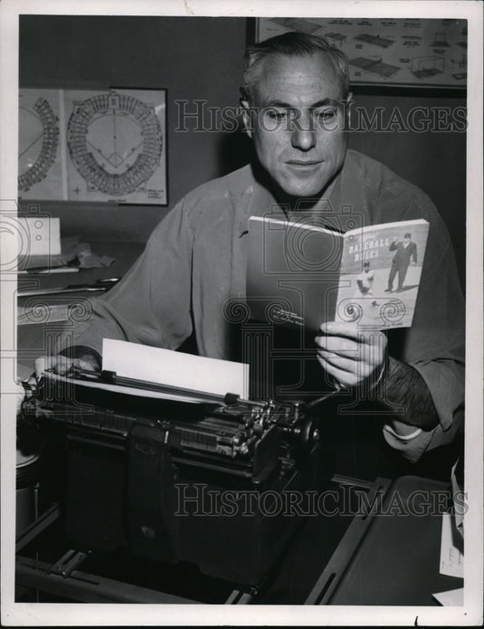 1965 Plain Dealer Sports Writer, Hal Lebovitz.-Historic Images