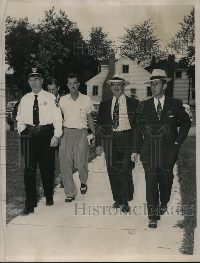 1954 Press Photo Insp. James McArthur, Chief Eaton, Sgt. Hubeck & Det. Drenkam. - Historic Images