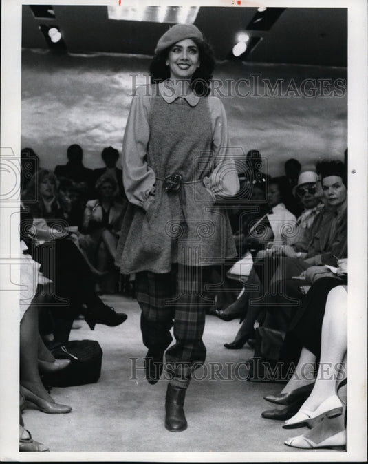 Press Photo Geoffrey Beene favors a layered look with tunic tops and plaid pant - Historic Images