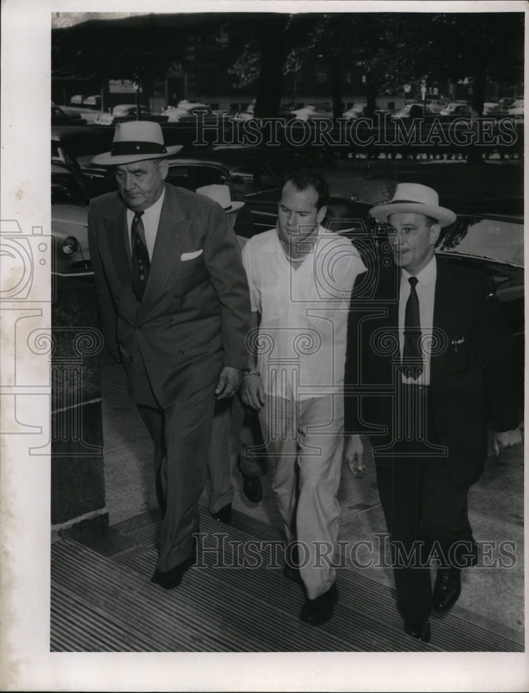 1954 Press Photo Dr. Sam Sheppard with three other men. - cvb06619 - Historic Images