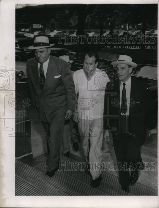 1954 Press Photo Dr. Sam Sheppard with three other men. - cvb06619 - Historic Images