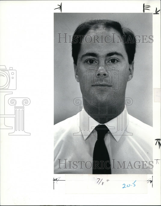 1991 Press Photo Jim Ewinger, Plain Dealer's Media Bureau staff. - cvb06747 - Historic Images