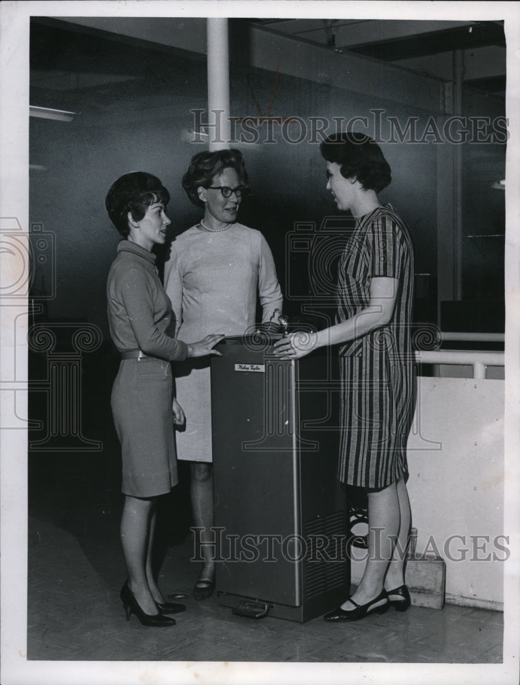 1968 Secretaries of Halsey W. Taylor Company, Ohio-Warren-Historic Images