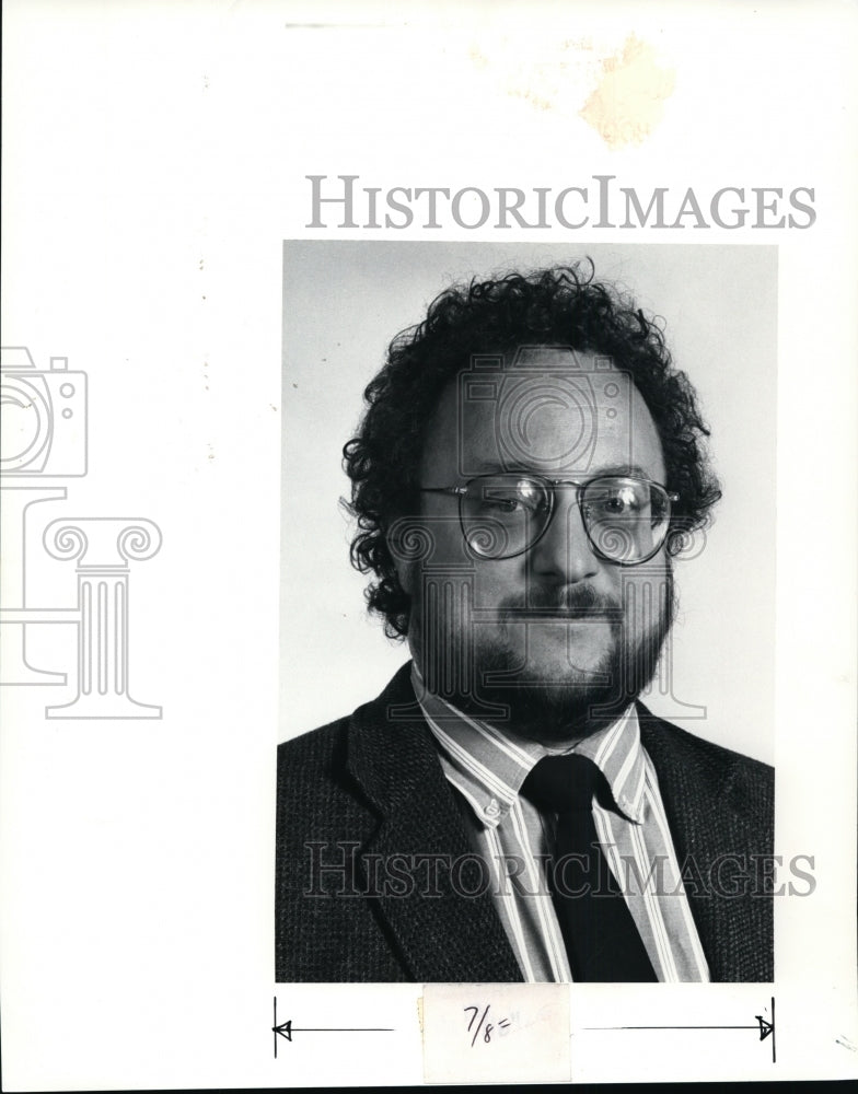 1991 Press Photo Plain Dealer Medina Bureau employee Michael Sangiacomo. - Historic Images