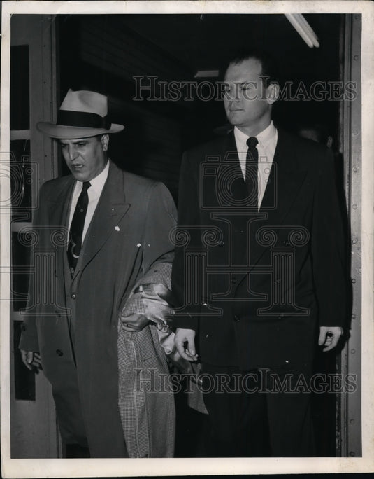 1955 Dr. Sam Sheppard leaves Co. jail to attend his mother's funeral-Historic Images