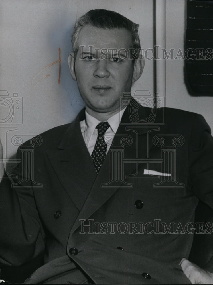 1954, Doctor Richard N Sheppard to take the stand today - cvb07040 - Historic Images