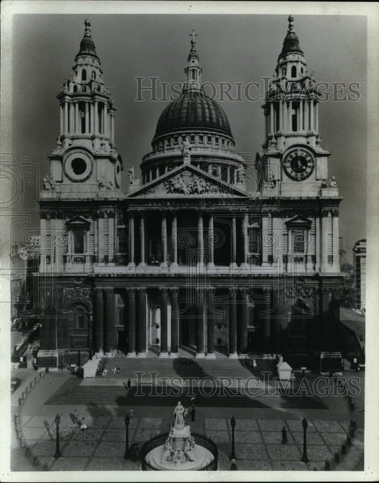 1965, St. Paul's Cathedral, London, England. - cvb07170 - Historic Images