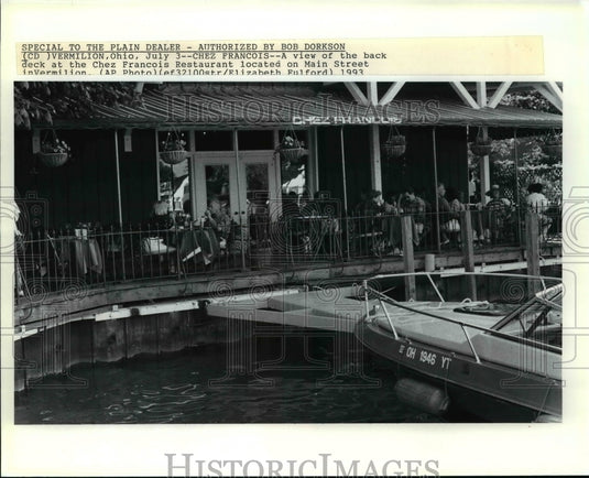 1993 Press Photo The back deck of Chez Francois Restaurant in Vermilion Ohio - Historic Images