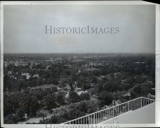 1964 Press Photo Lakewood Gold Coast-Ohio - cvb07296-Historic Images
