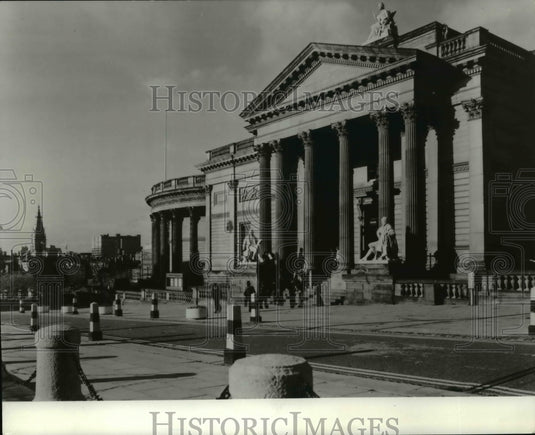 1984 Press Photo Walker Art Gallery held an "Art of the Beatles" exhibition - Historic Images