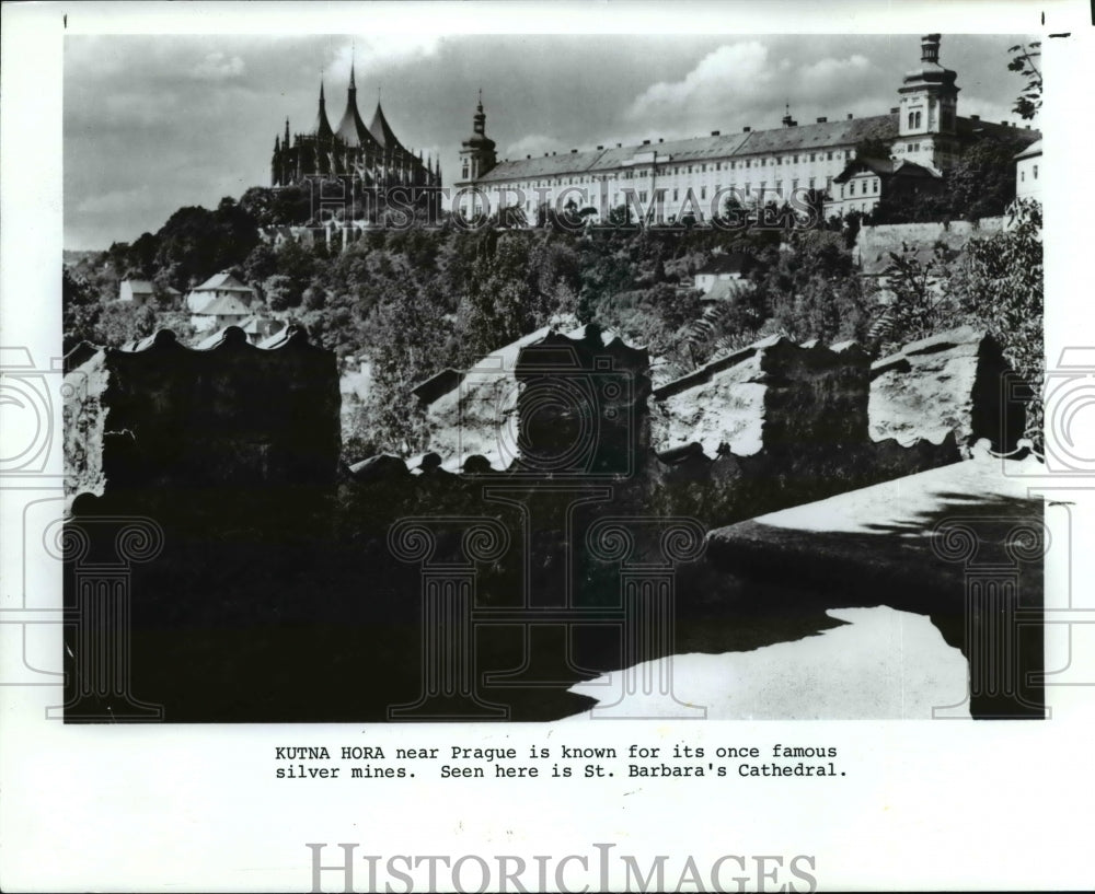 1989 Press Photo St. Barbara&#39;s Cathedral, Kutna Hora, near Prague. - cvb07909 - Historic Images