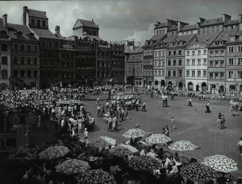 Press Photo Old City Market Square - cvb07937 - Historic Images