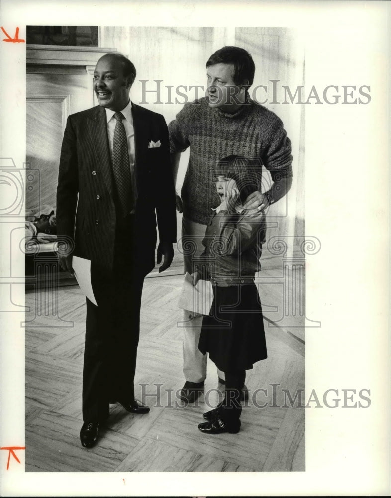 1979, Congressman Stokes, Dick Celeste and daughter-sit in strike - Historic Images