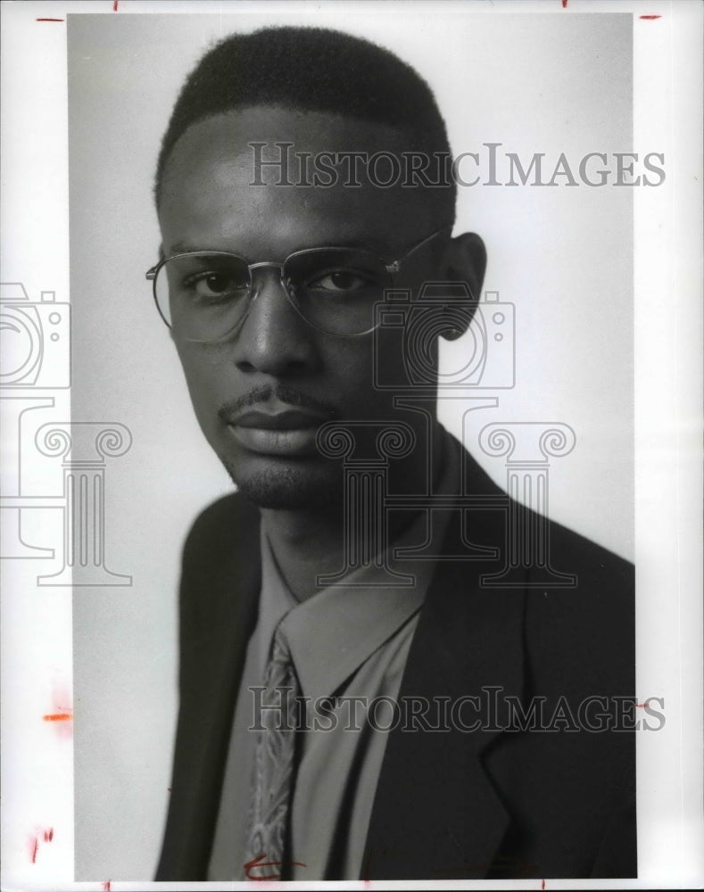 1994 Press Photo Robert Vickers - cvb08264 - Historic Images