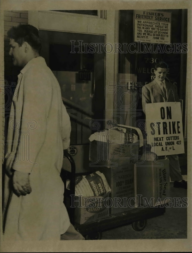 1952, Meatcutters on Strikes - cvb08573 - Historic Images