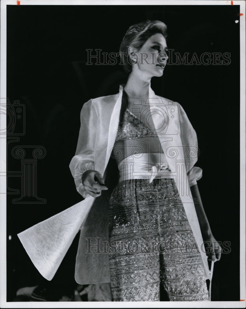 1981 Press Photo Summer Spring Fashion 1981 - cvb08655 - Historic Images