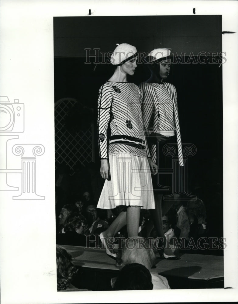 1982 Press Photo Kasper fashion show at Higbees - Historic Images