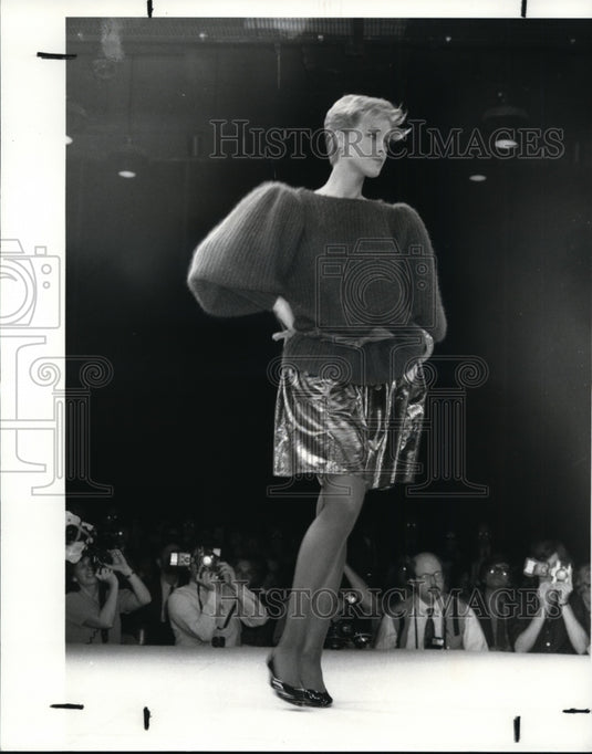 1982 Press Photo Adri Fall fashion show in New York City - cvb08764 - Historic Images