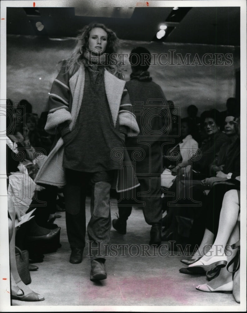 1981 Press Photo Winter &#39;81 Fashions - cvb08777 - Historic Images