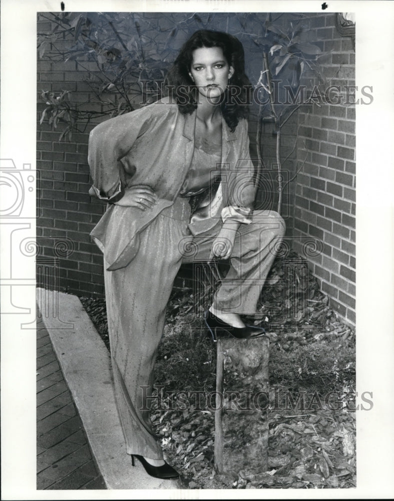 1982 Press Photo John Anthony Fashions at Milgrums, Women&#39;s 1982 - cvb08799 - Historic Images