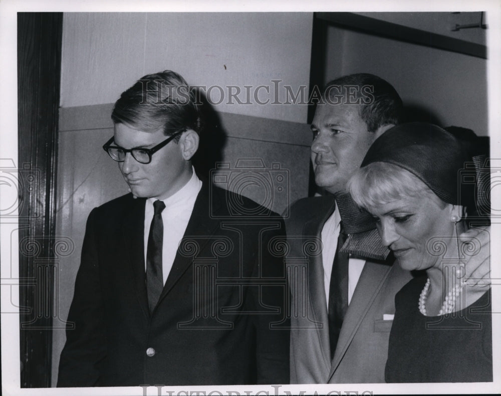 1966, Samuel H. Sheppard son &amp; Wife - cvb08850 - Historic Images