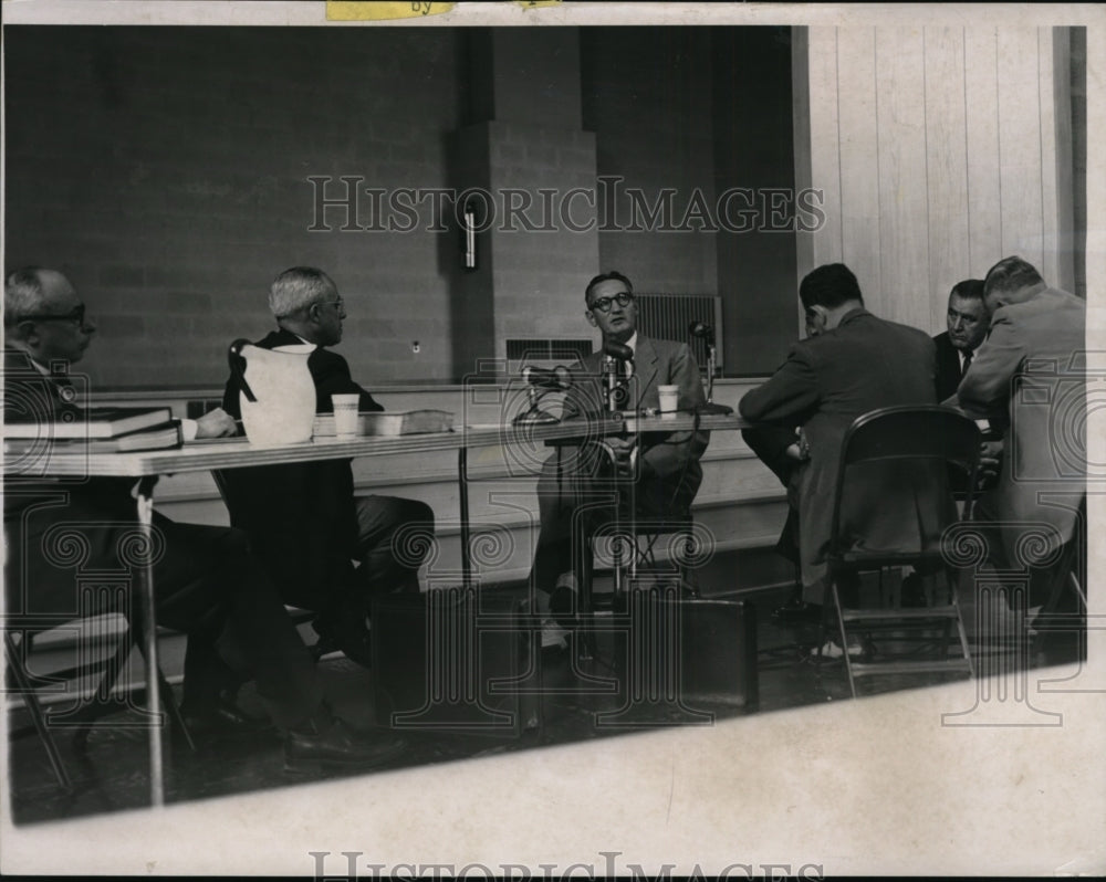 1954, Thomas S Reese a witness being questioned - cvb08885 - Historic Images