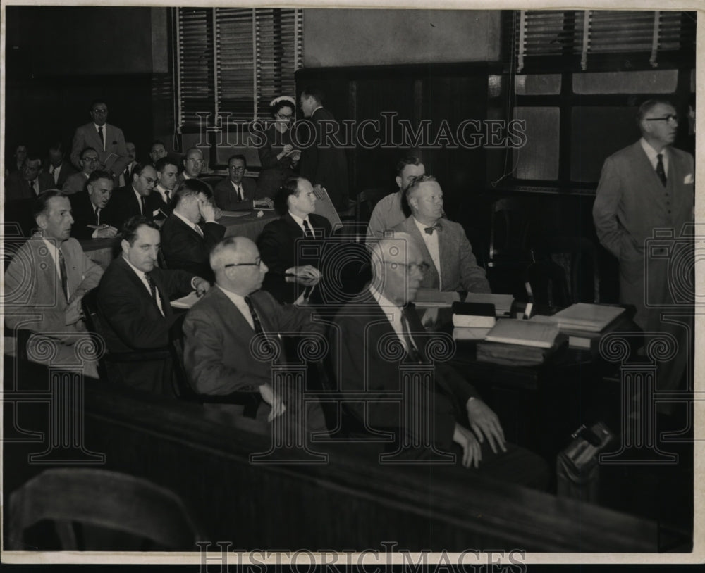 1954 Press Photo Dr Samuel H Sheppard courtroom scene - cvb08920 - Historic Images