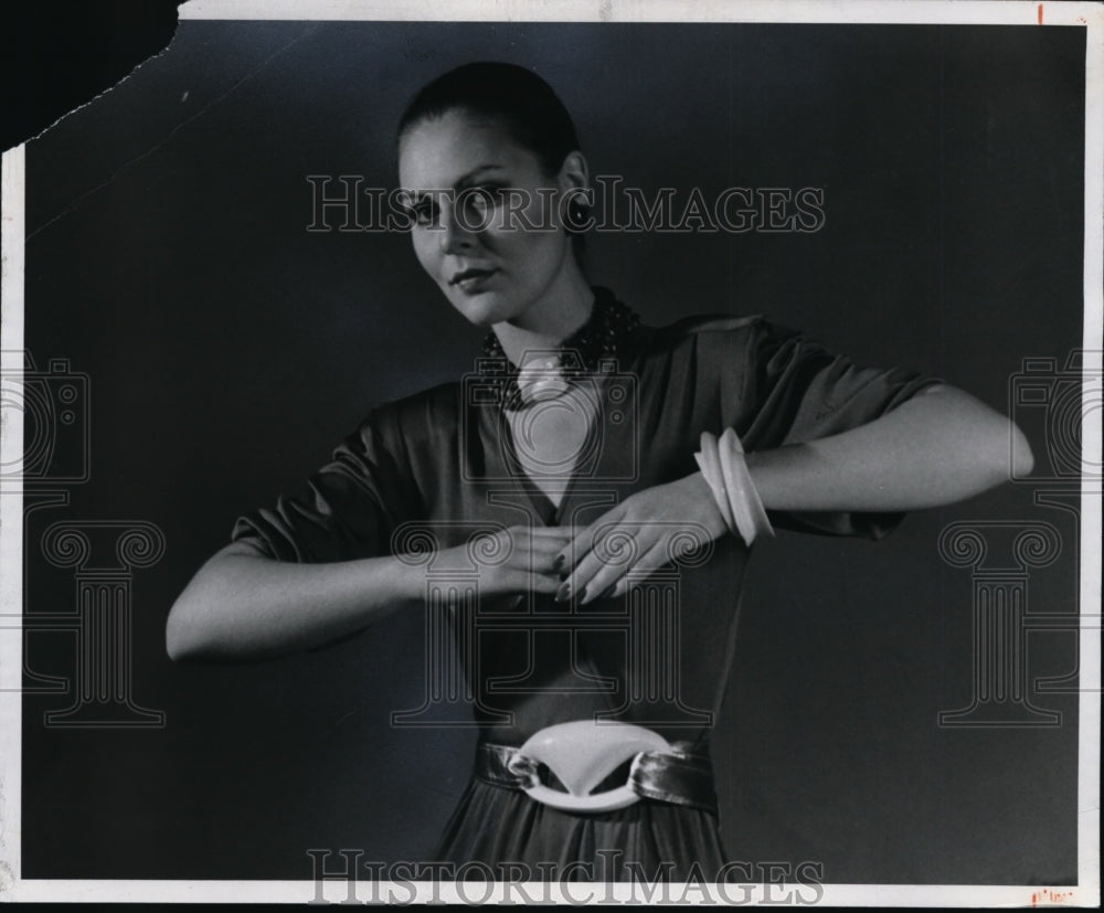 1981 Press Photo Fashion Accessories for 1981. - cvb08951 - Historic Images