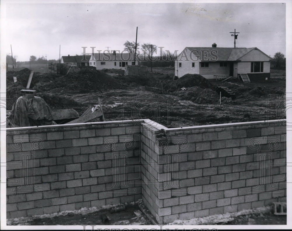 1954, Building tradesmen strike-Warrensville Heights Residences - Historic Images