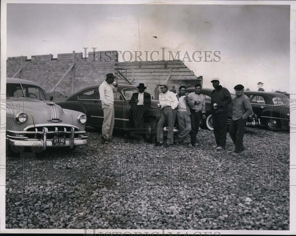 Press Photo Warrensville Heights Residence-workers stike - cvb09025 - Historic Images