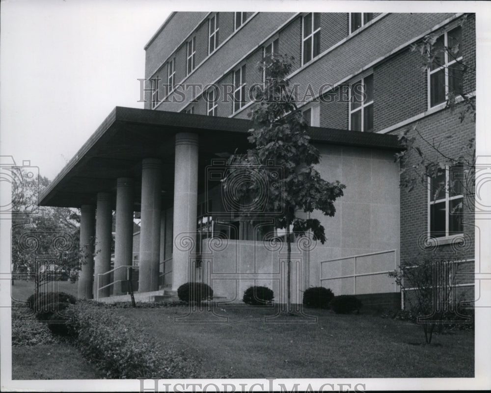 1967 Lake County Memorial Hospital serves the Painesville Area-Historic Images