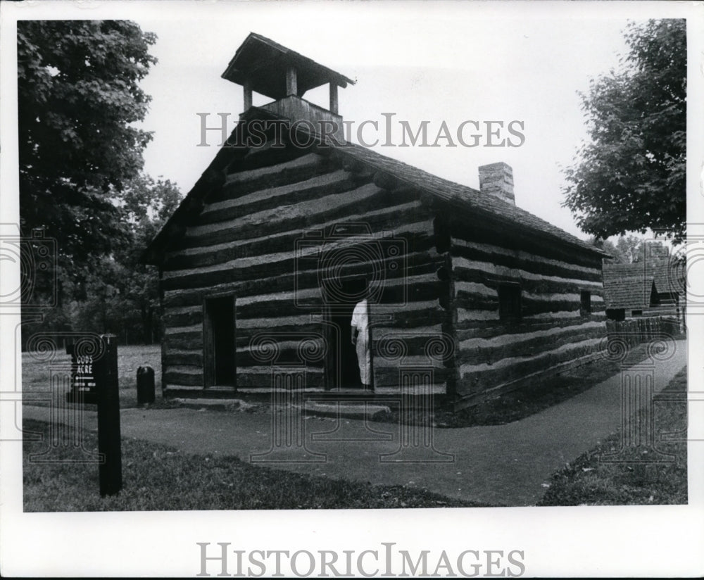 1971 School house-Schoenbrunn Ohio-Historic Images