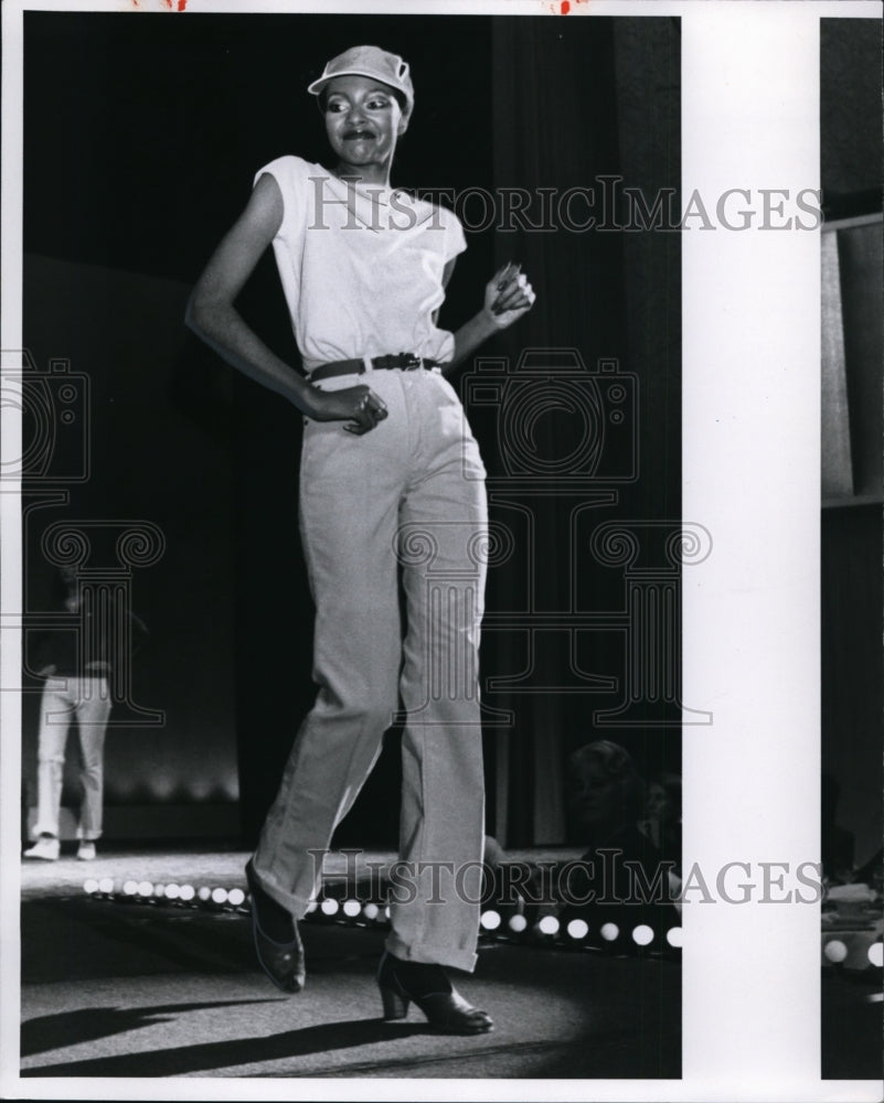 1980 Press Photo 80&#39;s Fashion Designers - cvb09319 - Historic Images