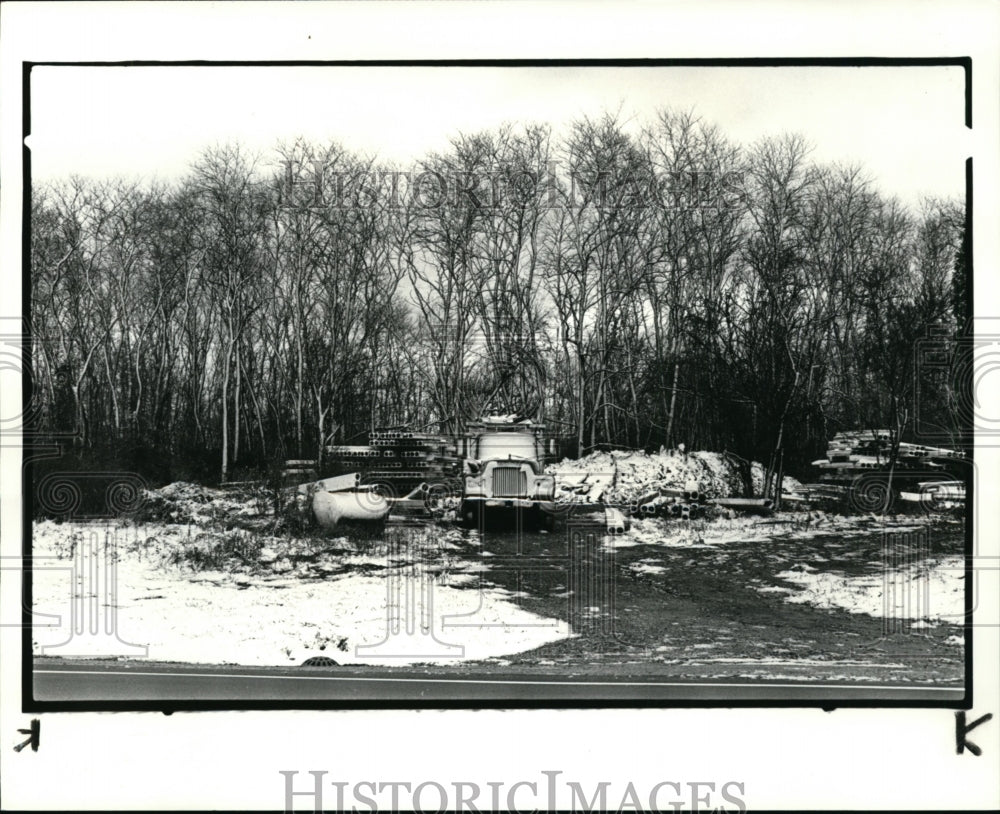 1983 Press Photo Woods just West of Richmond Hts. Hosp. Ohio - cvb09374 - Historic Images