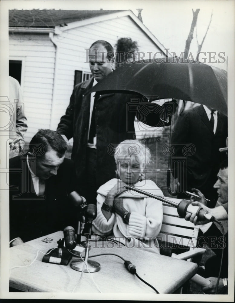 1965 Standing, Sam Sheppard, seated right, Mrs. Sam Sheppard-Historic Images