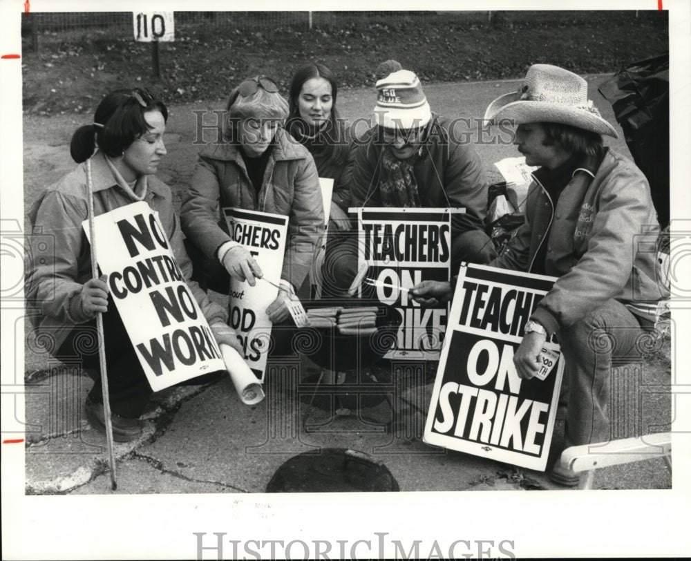 1980 Press Photo Madison School teachers strike - cvb09980 - Historic Images