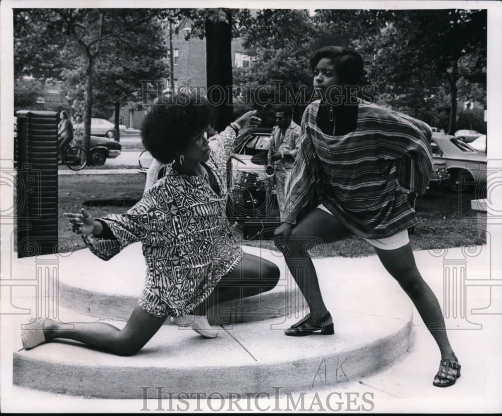 1970  Miss Candice Marie Calloway, Miss Lettica McClain-Ludlow play-Historic Images