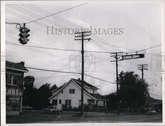 1959, flasher type school zone lights being installed on main roads - Historic Images